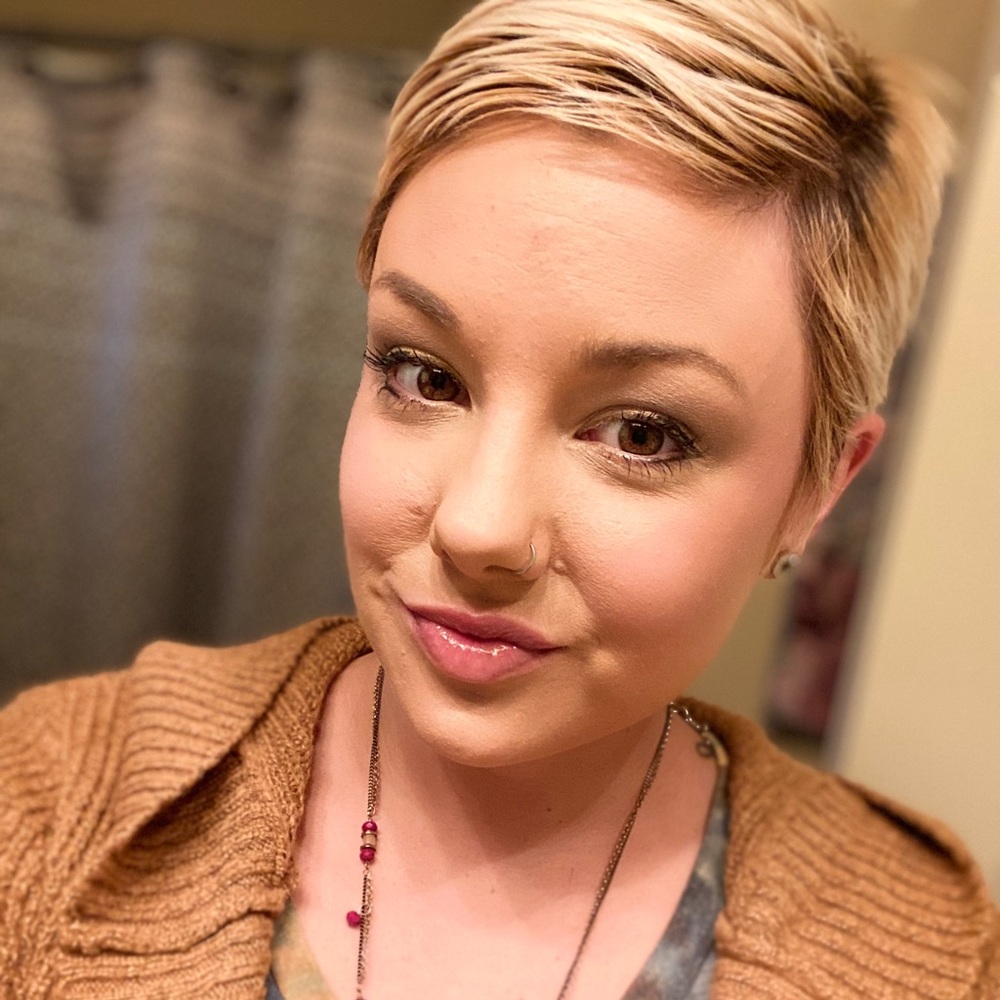 Meet your Posher, Megan